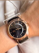 Reloj Q&Q Unisex negro con calendario - Imagen 2