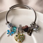 Pulsera Tipo Pandora Con Dije De Corazón